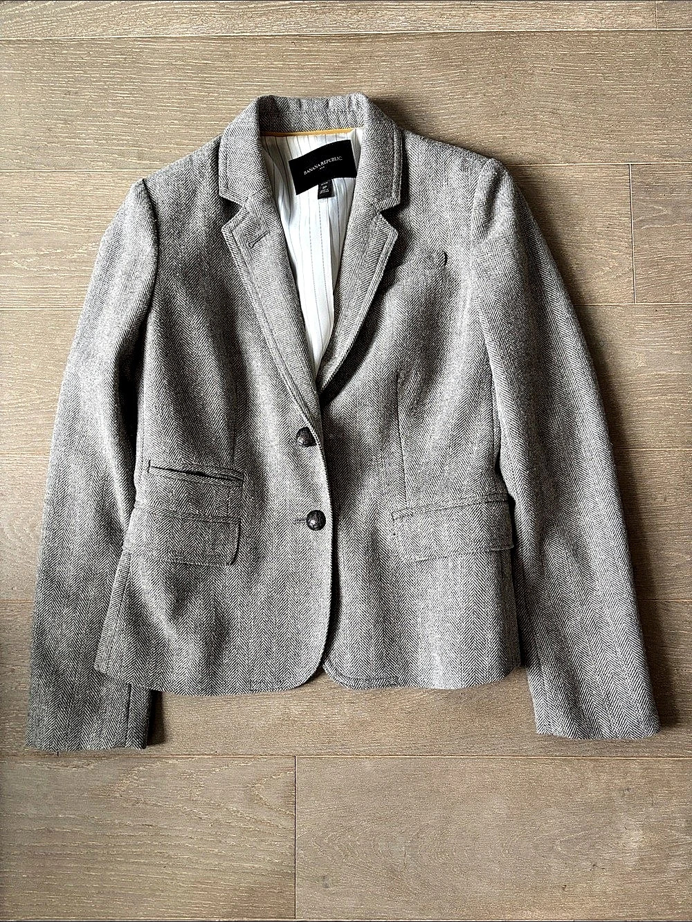 Banana Republic Blazer in Gray & White Size 2P